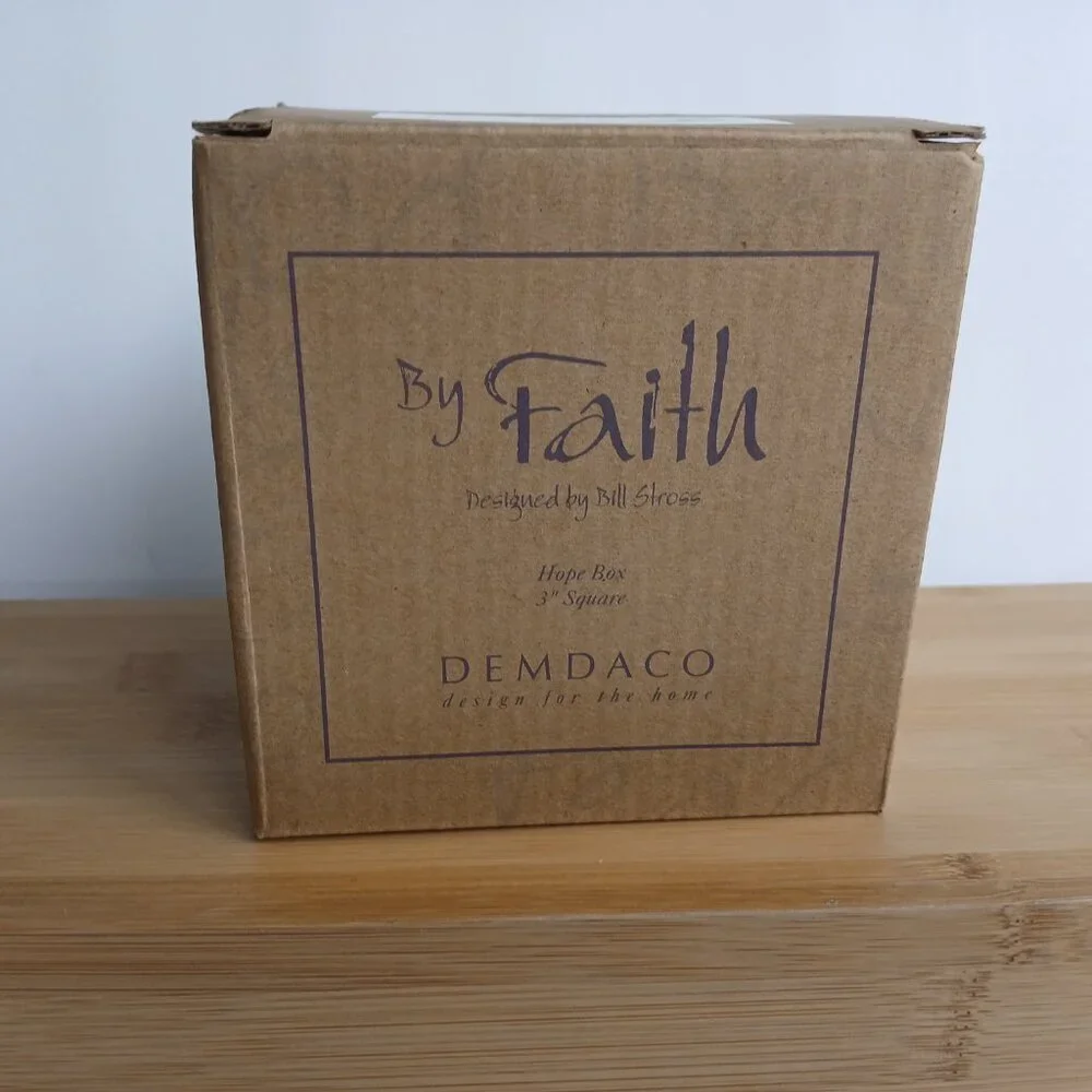 Demdaco Hope Box Lidded Trinket Box by Faith 2005 Bill Stross